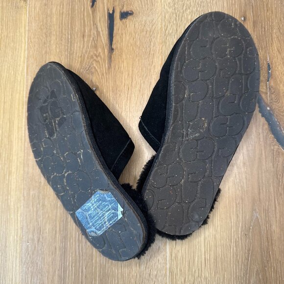 UGG Pearle Slip On Slippers Women’s Size 6 Black Suede Sheepskin Cozy 1115139 - Picture 3 of 8